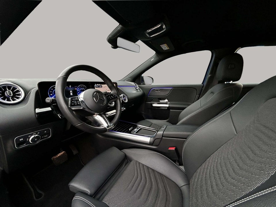 Mercedes EQA350 Progressive 4Matic 5d