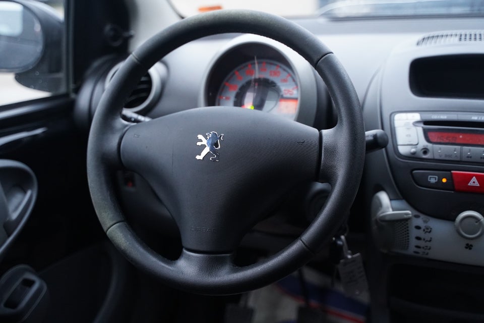 Peugeot 107 1,0 Active 5d