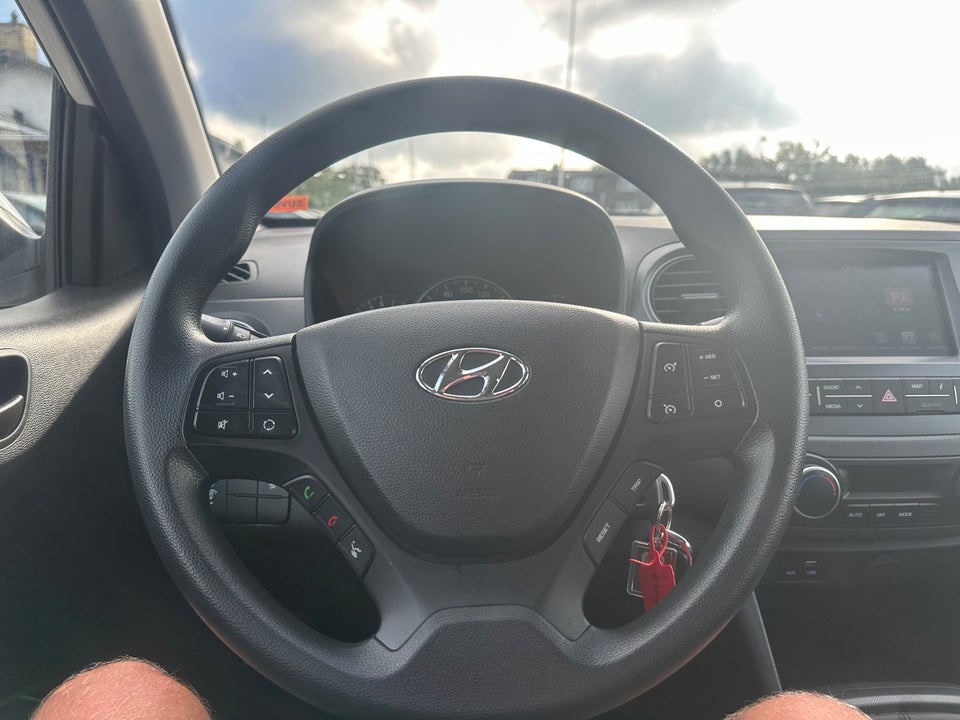 Hyundai i10 1,0 Touch 5d