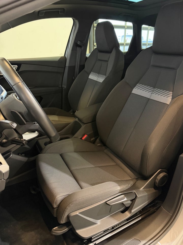 Audi Q4 e-tron 40 Advanced S-line 5d