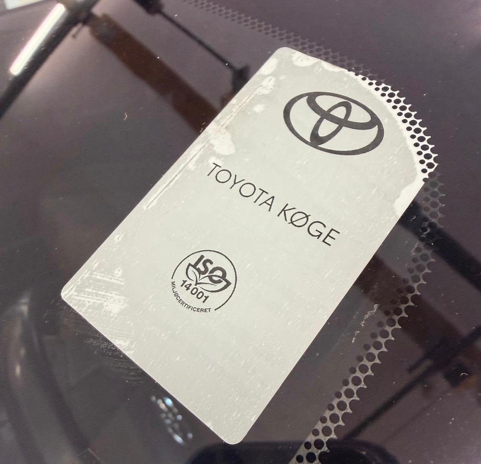 Toyota Auris 1,8 Hybrid H2+ CVT 5d