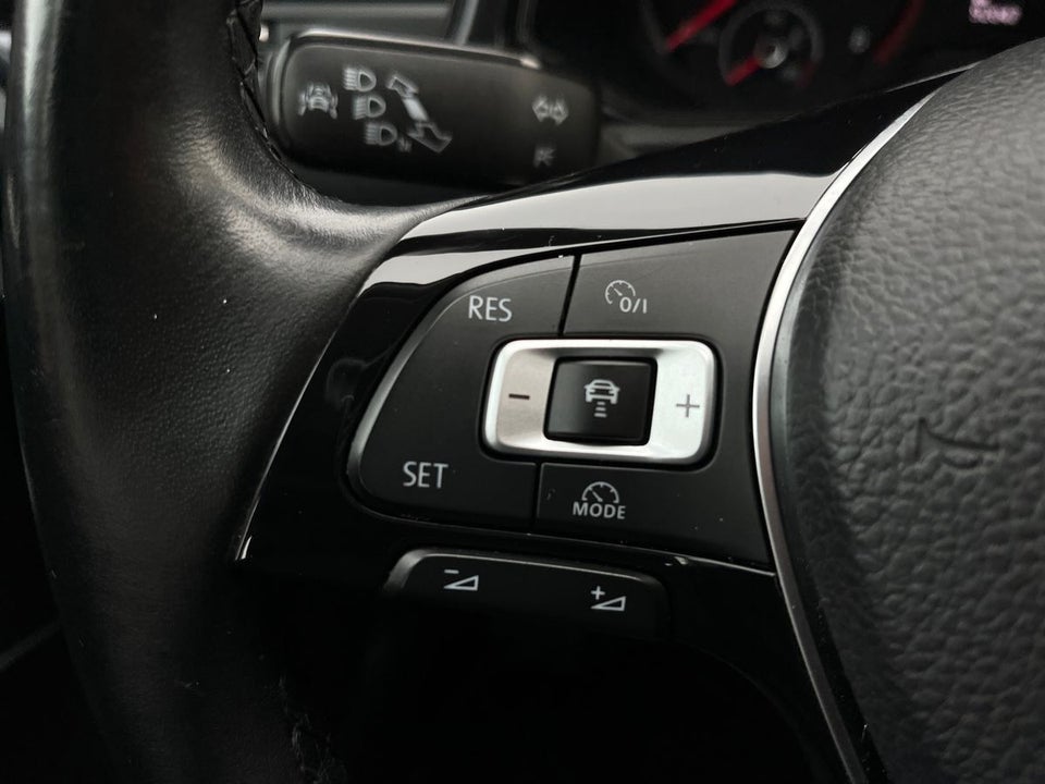 VW T-Roc 1,0 TSi 115 City 5d