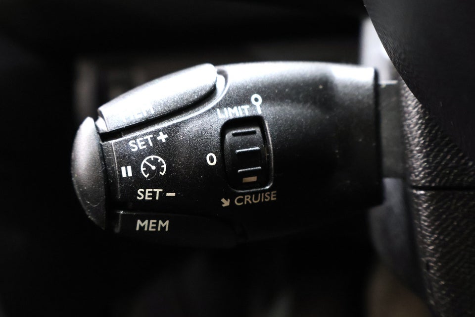 Peugeot 308 1,6 BlueHDi 120 Active 5d