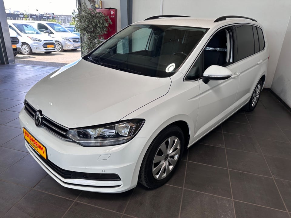 VW Touran 2,0 TDi 115 Comfortline Family DSG Van 5d