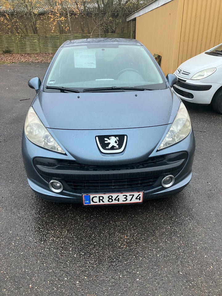 Peugeot 207 1,6 HDi S16 5d