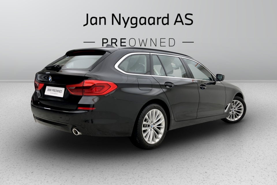 BMW 520i 2,0 Touring Connected aut. 5d