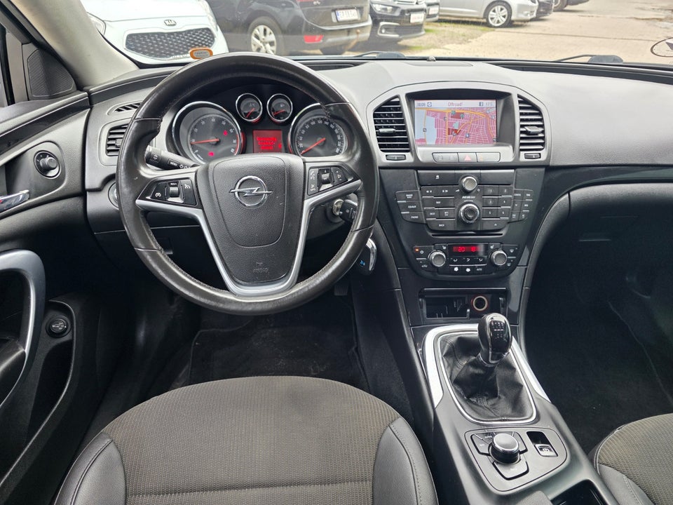 Opel Insignia 1,8 Cosmo Sports Tourer 5d