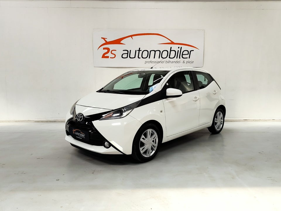 Toyota Aygo 1,0 VVT-i x-touch 5d