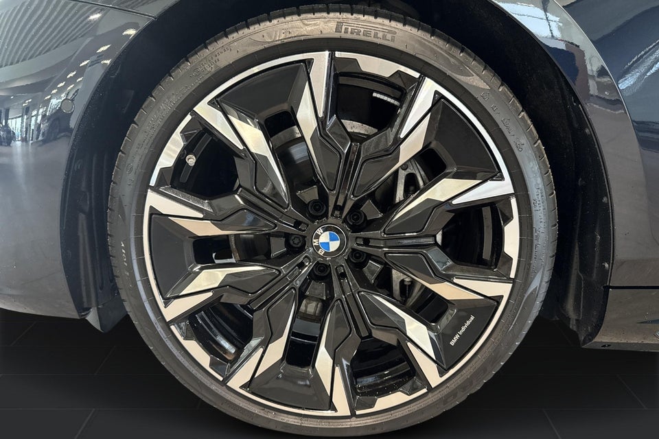 BMW i5 eDrive40 Touring Fully Charged M-Sport 5d
