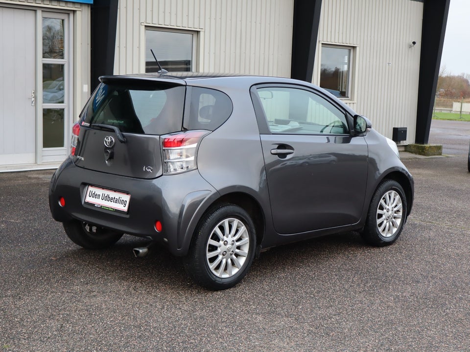 Toyota iQ 1,0 VVT-i Q2 3d