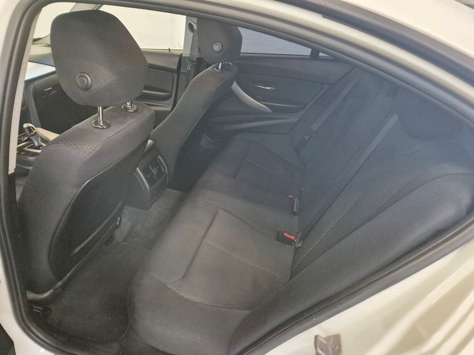 BMW 320d 2,0 aut. 4d