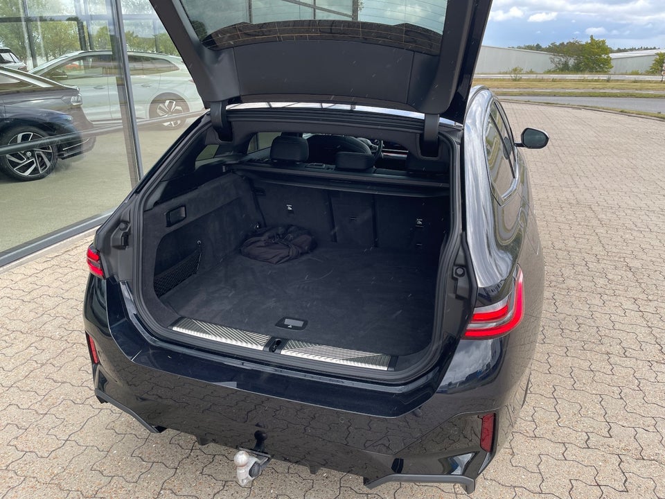 BMW i5 eDrive40 Touring Fully Charged M-Sport 5d
