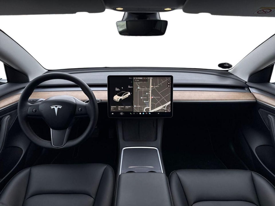 Tesla Model 3 Standard Range+ RWD 4d