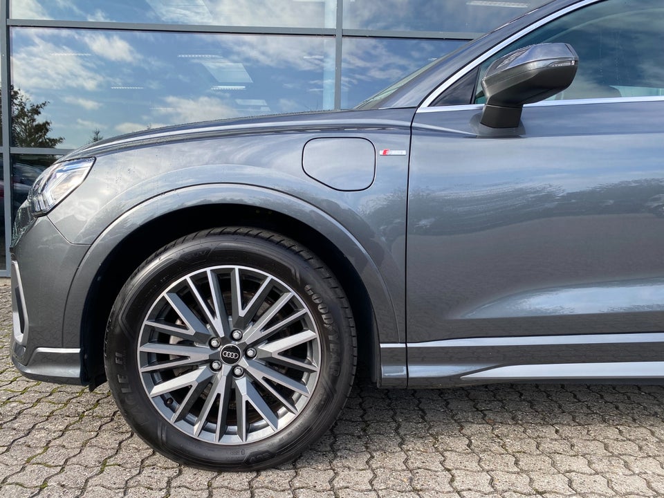 Audi Q3 45 TFSi e S-line plus S-tr. 5d