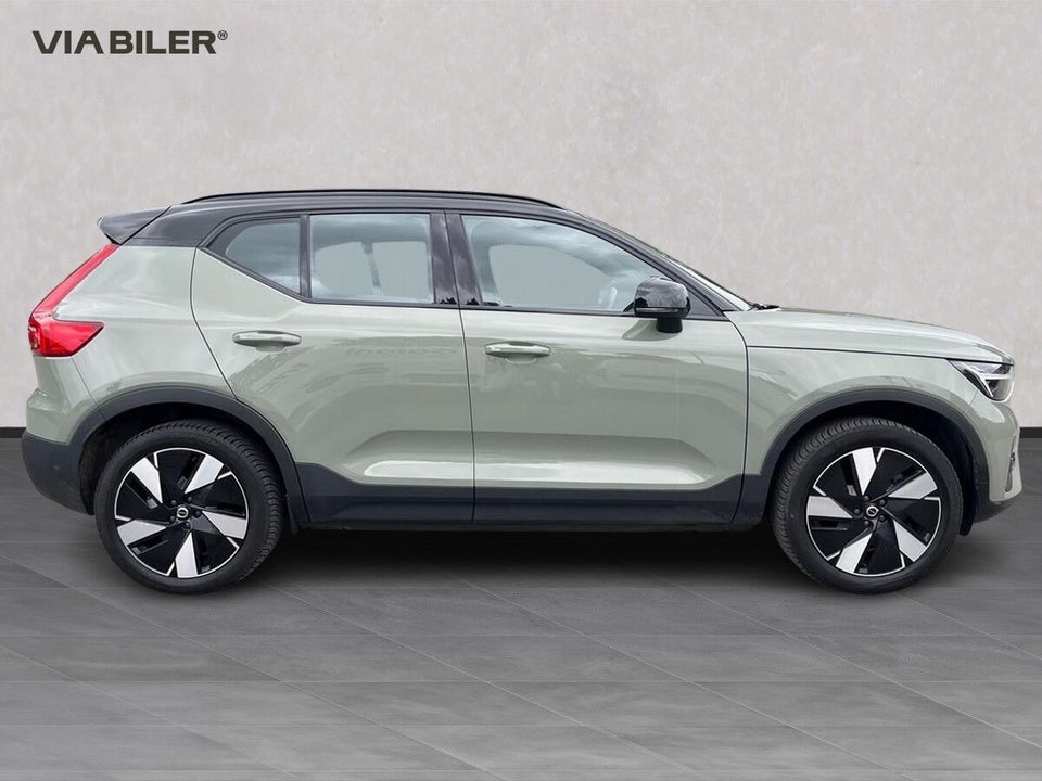 Volvo XC40 ReCharge Extended Range Plus 5d