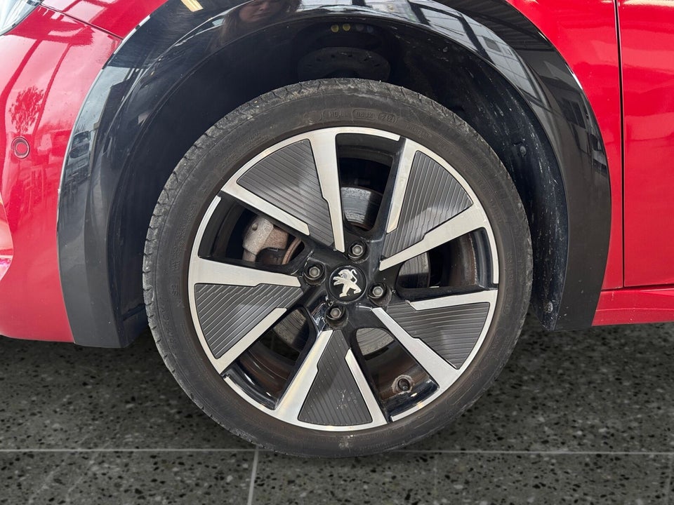Peugeot e-208 50 GT 5d