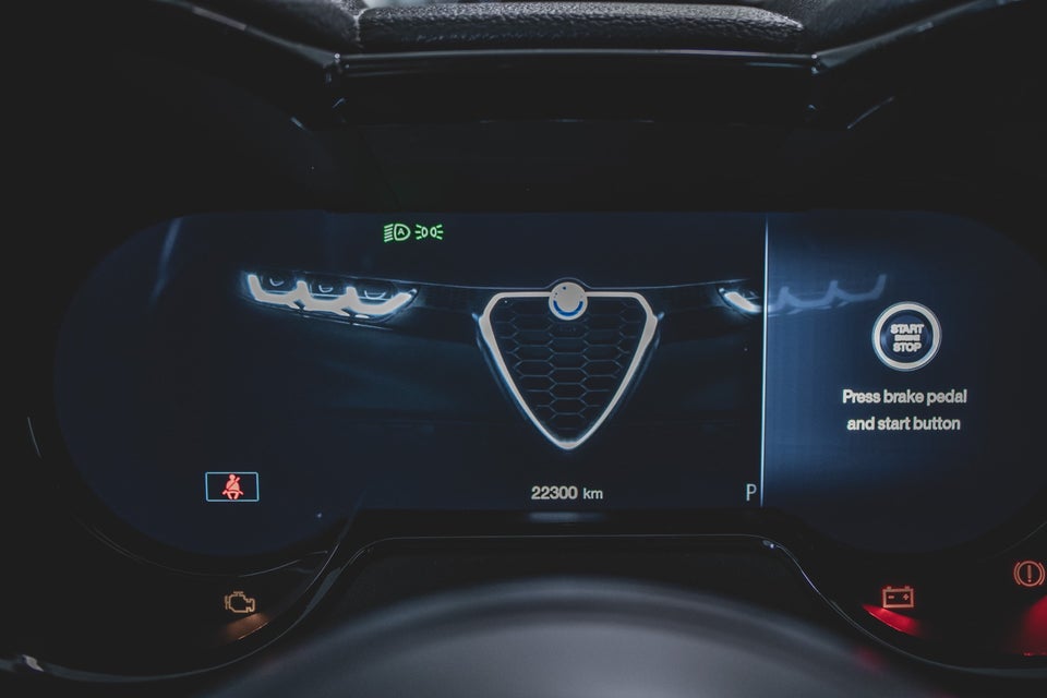 Alfa Romeo Tonale 1,3 PHEV Veloce aut. Q4 5d