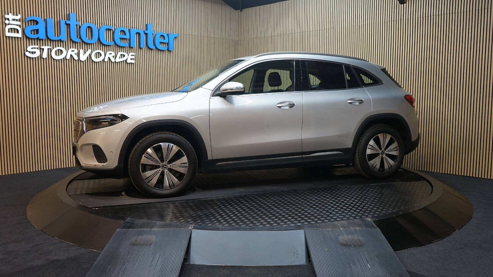 Mercedes EQA300 Progressive 4Matic 5d