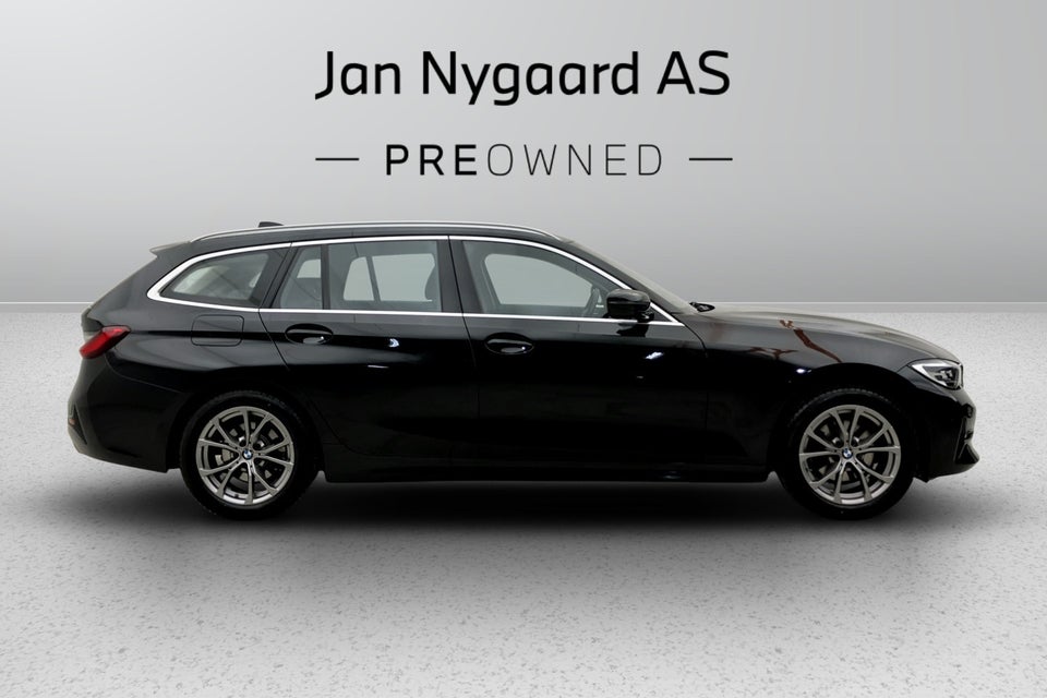 BMW 320i 2,0 Touring Sport Line aut. 5d