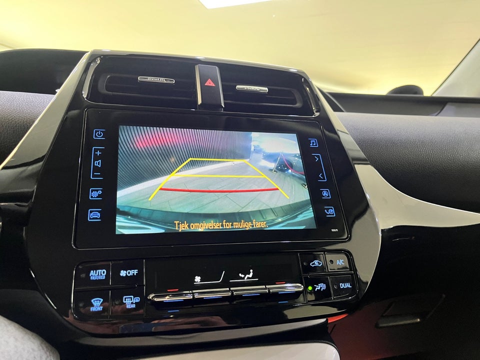 Toyota Prius 1,8 Plug-in Hybrid H3 MDS 5d