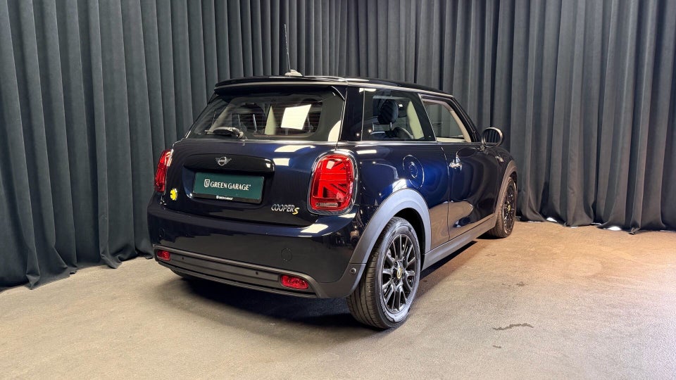 MINI Cooper SE Classic Trim 3d