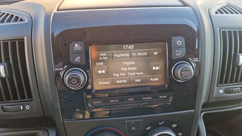 Citroën Jumper 33 2,2 BlueHDi 140 L2H2 FlexLine