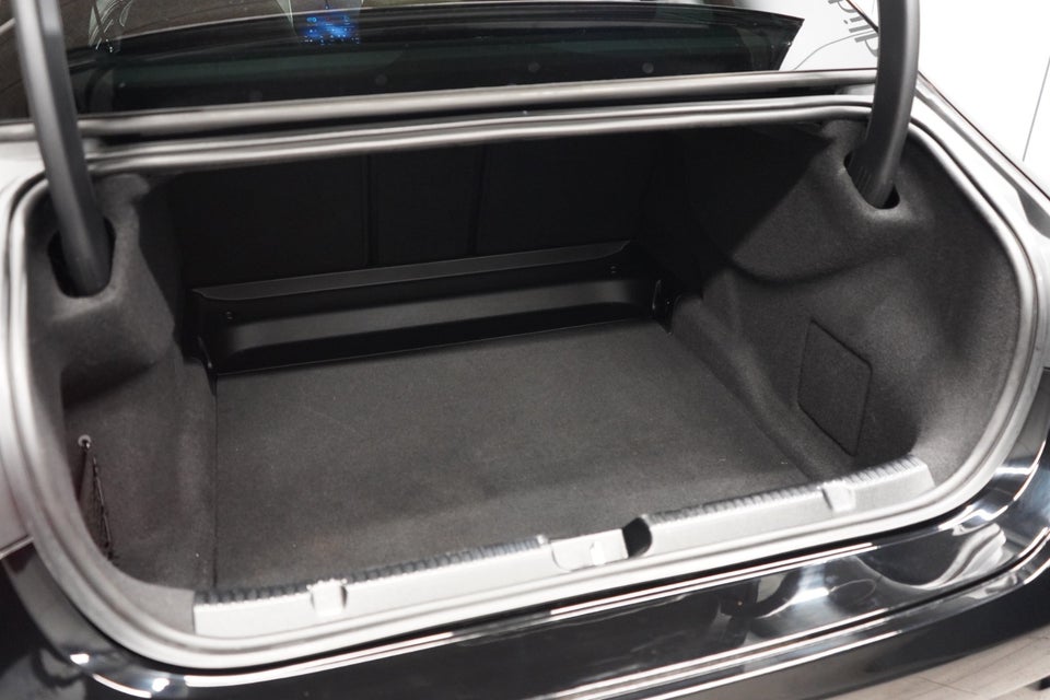 Mercedes EQE350 Avantgarde 4d