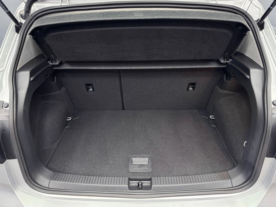 VW T-Cross 1,0 TSi 115 Life DSG 5d