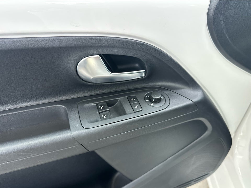 VW Up! 1,0 MPi 60 Design Up! BMT 5d