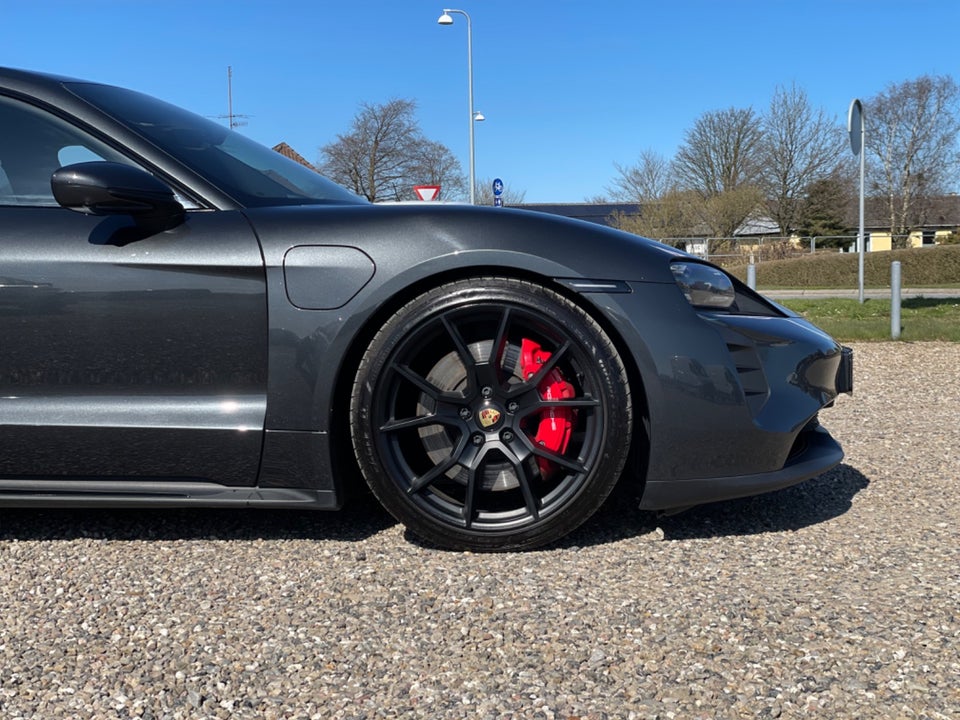 Porsche Taycan GTS Performance+ Sport Turismo 5d