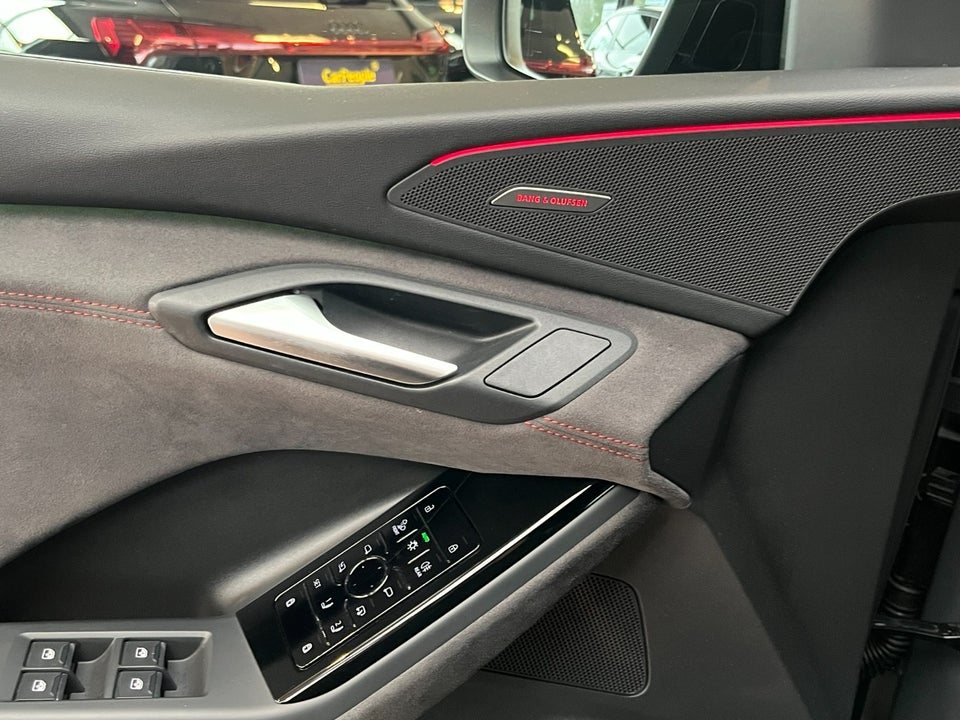 Audi Q6 e-tron Ultra quattro 5d