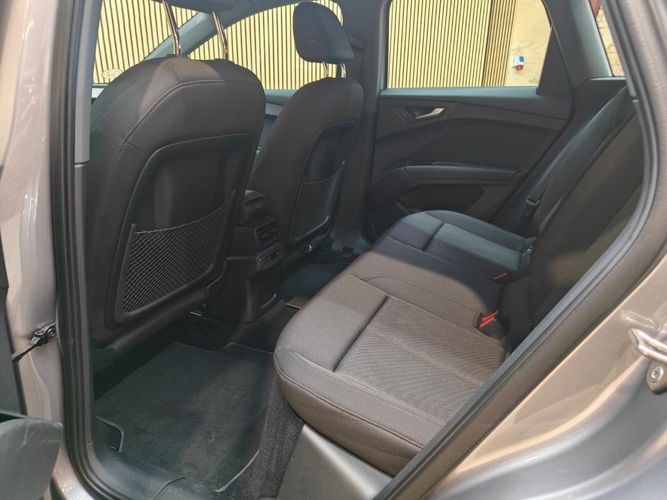 Audi Q4 e-tron 40 Advanced 5d