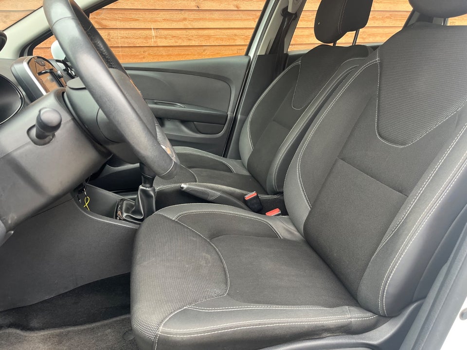 Renault Clio IV 1,5 dCi 90 Zen Sport Tourer 5d