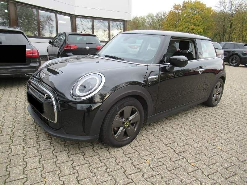 MINI Cooper SE Essential 3d
