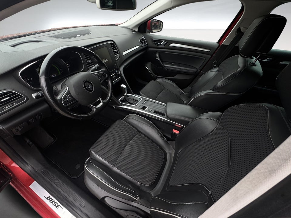 Renault Megane IV 1,3 TCe 140 Bose Edition Sport Tourer EDC 5d