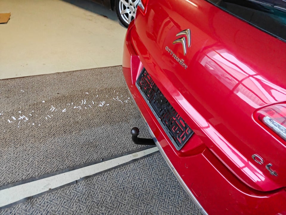 Citroën C4 1,6 HDi 90 Attraction 5d