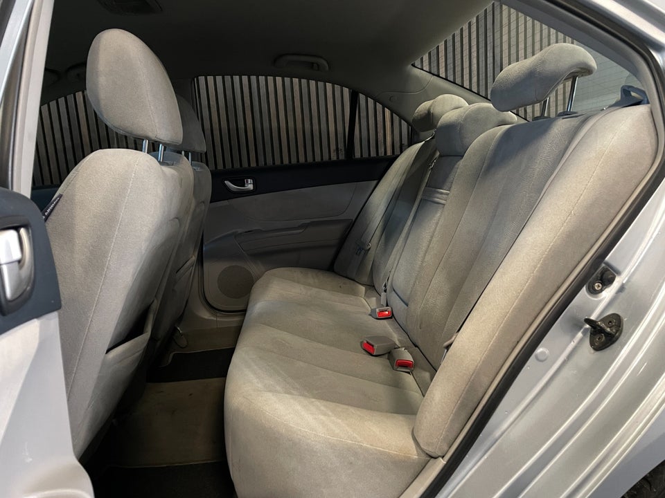 Hyundai Sonata 2,4 GLS 4d