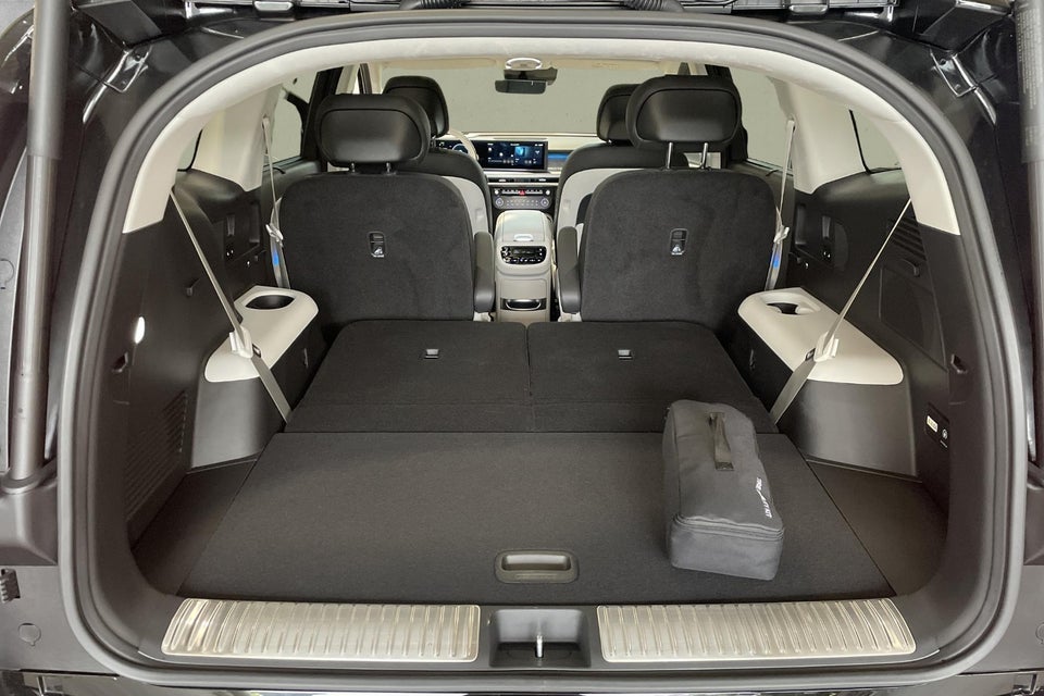 Hyundai Ioniq 9 110 Calligraphy 4WD 6prs 5d