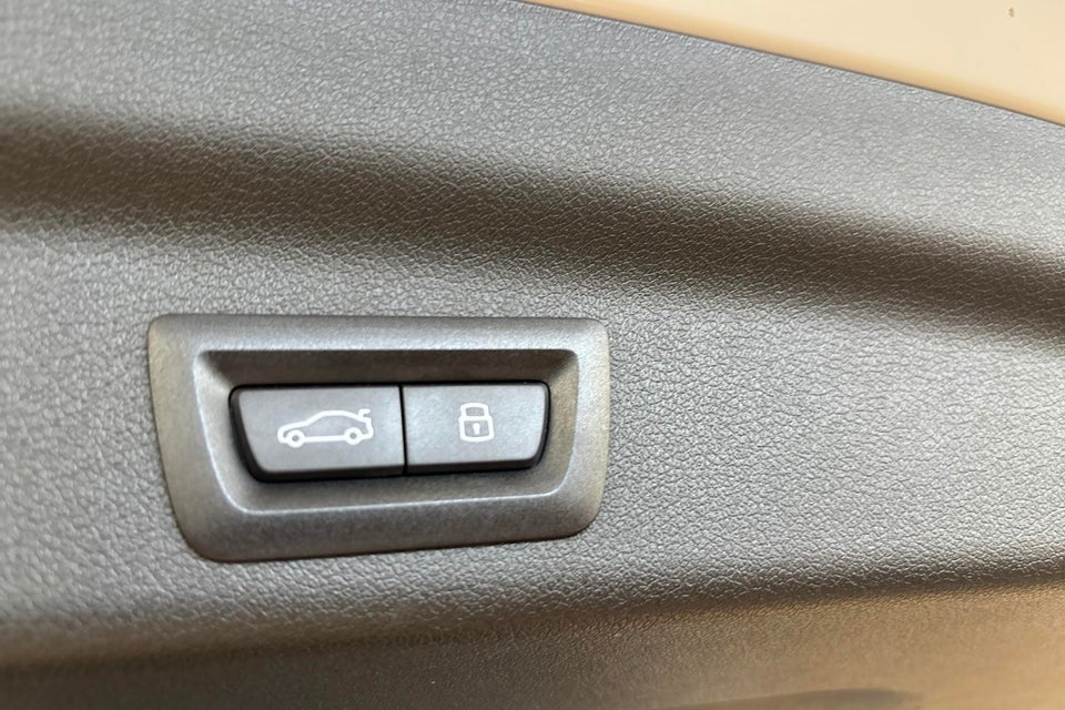 BMW iX1 eDrive20 M-Sport 5d