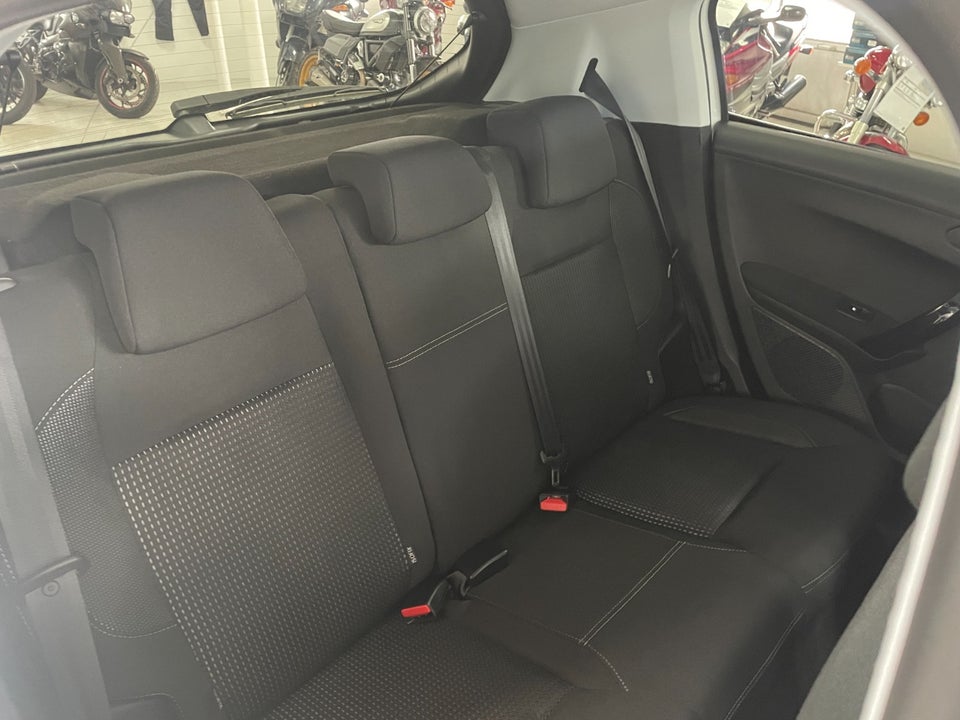 Peugeot 208 1,2 PureTech 82 Allure+ 5d