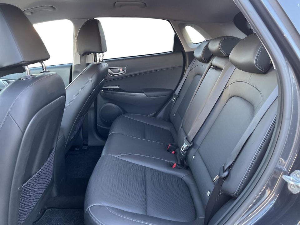 Hyundai Kona 64 EV Premium 5d