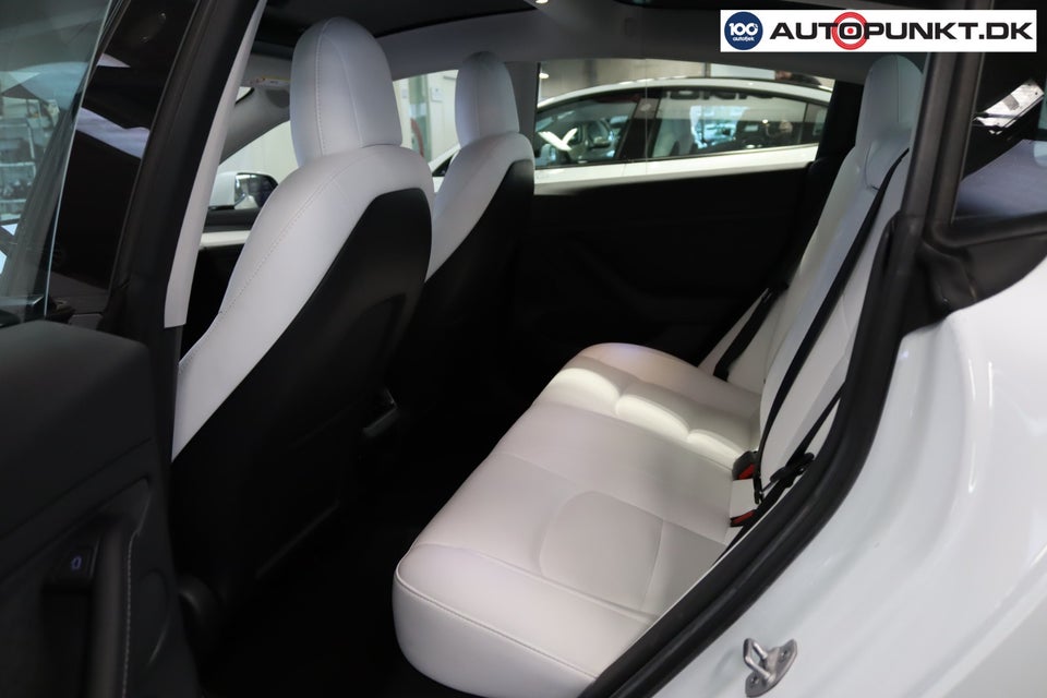 Tesla Model 3 Performance AWD 4d