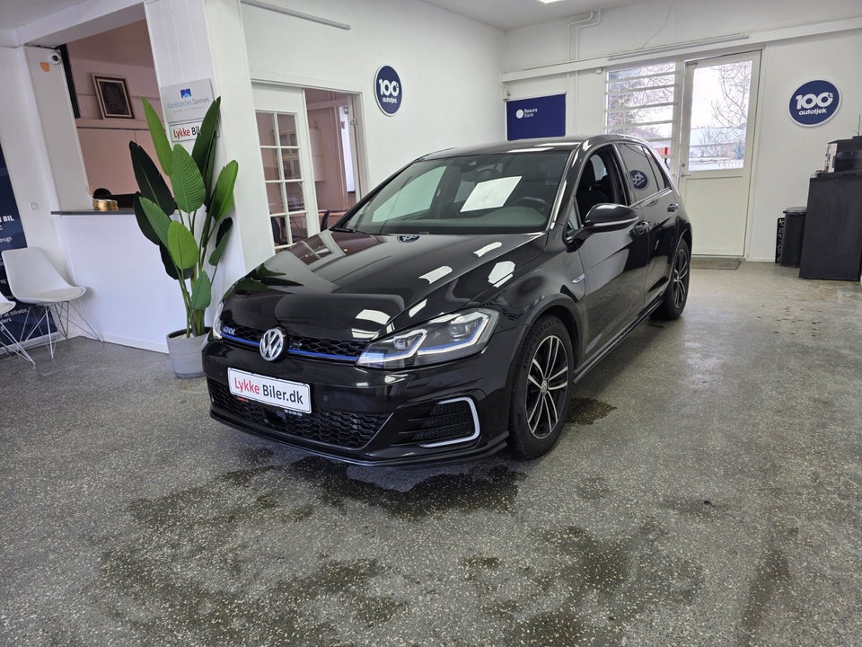 VW Golf VII 1,4 GTE DSG 5d