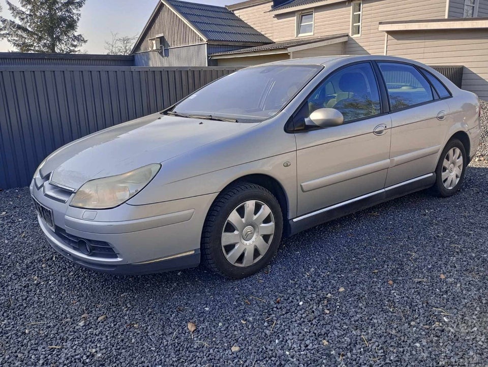 Citroën C5 2,0i 16V Elegance 5d