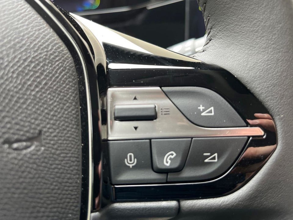 Peugeot e-308 54 Style SW 5d