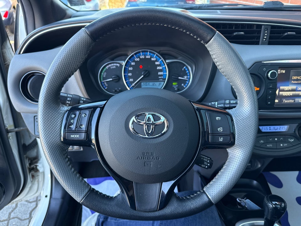 Toyota Yaris 1,5 Hybrid Pure e-CVT 5d