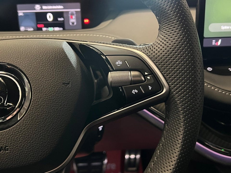 Skoda Enyaq 85x iV Sportline Maxx 5d