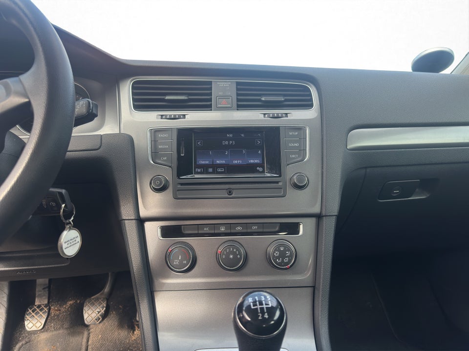 VW Golf VII 1,2 TSi 85 Startline BMT 5d