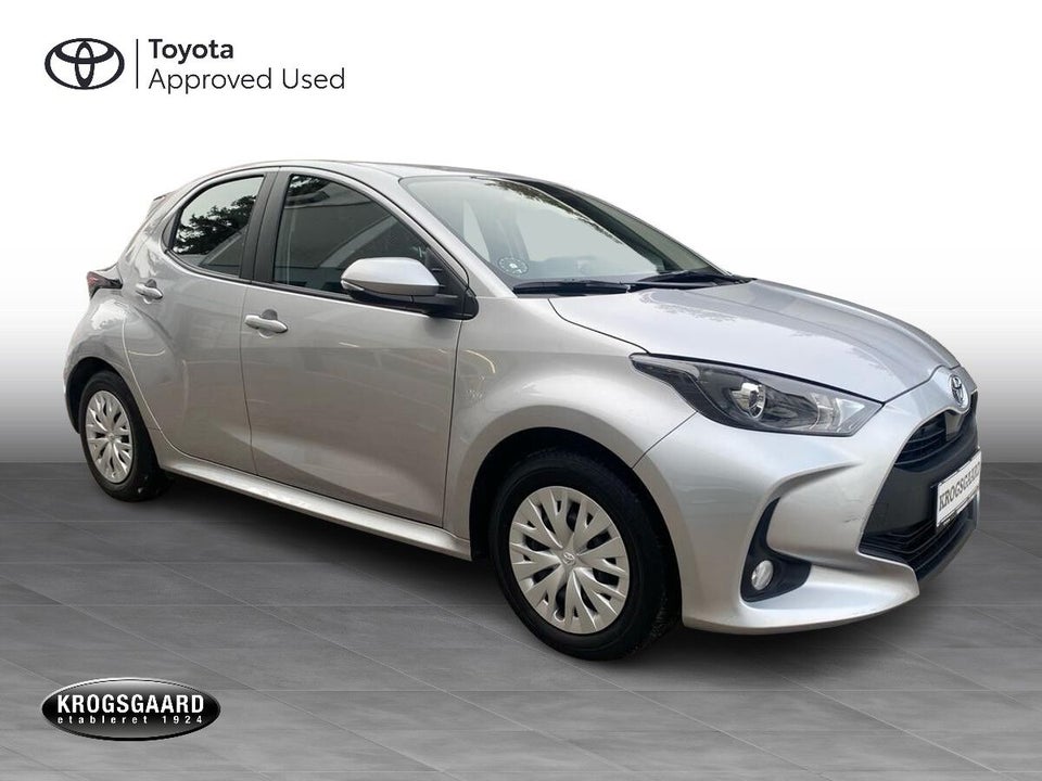 Toyota Yaris 1,5 Hybrid Essential e-CVT 5d