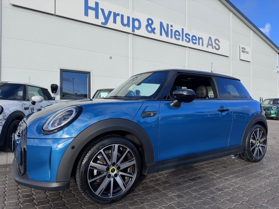 MINI Cooper SE Maximise 3d